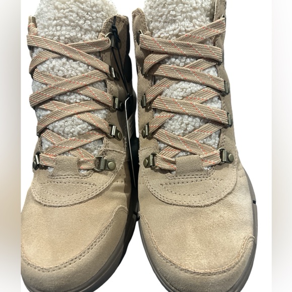 Sorel Explorer Next Hiker WP in Canoe/Wet Sand NWT - Picture 8 of 11